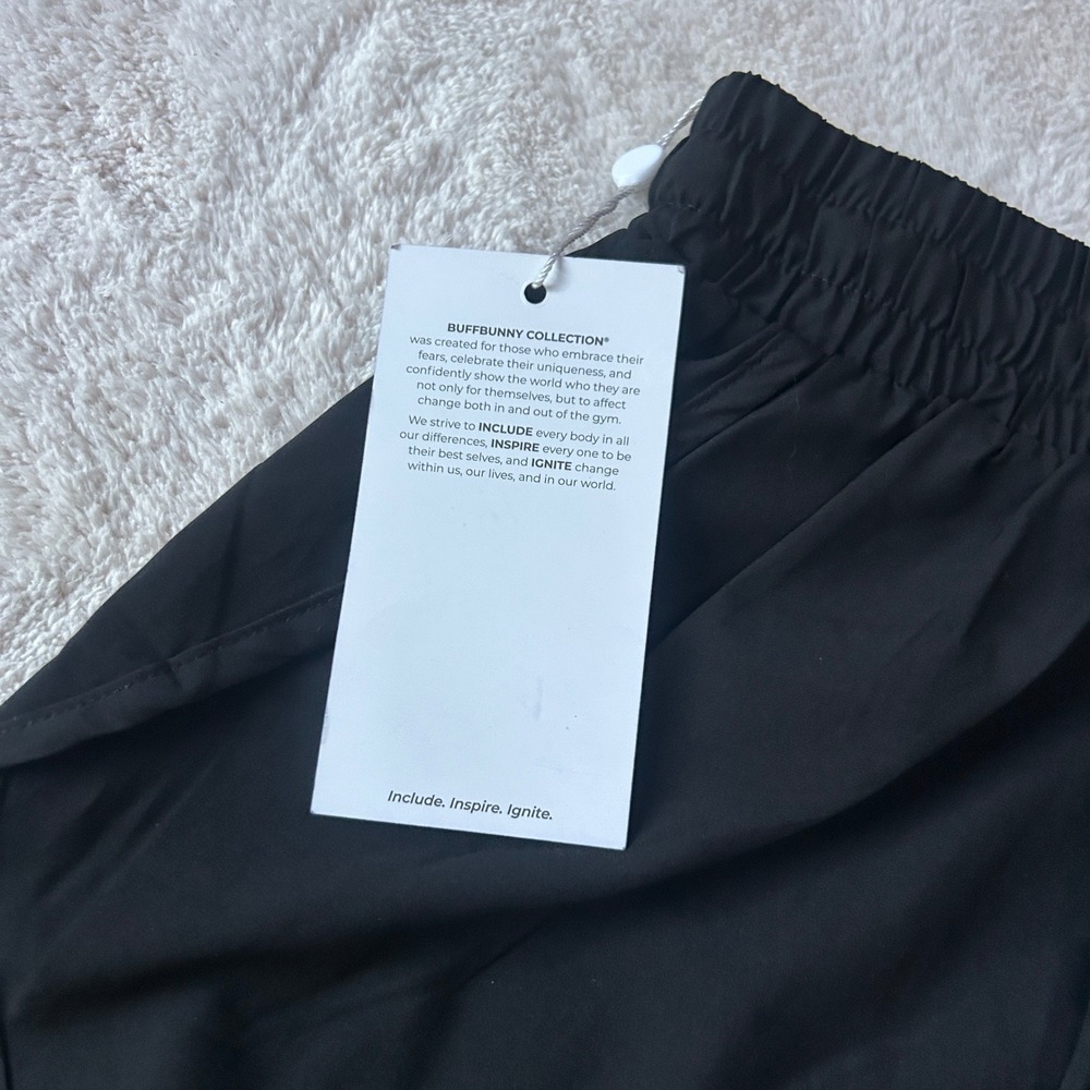 Buffbunny‎ Collection Breezeful Mid Rise 2-1 Shorts size XS Lined Black NWT - Picture 3 of 7